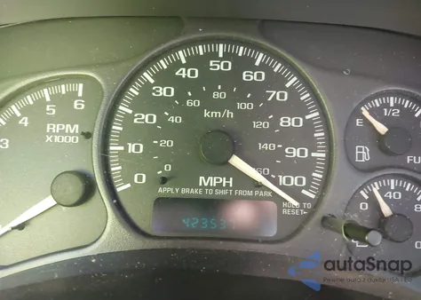 2002 Chevrolet Suburban 1500 Lt z USA, uszkodzony, nr VIN 1GNEC16Z92J231301